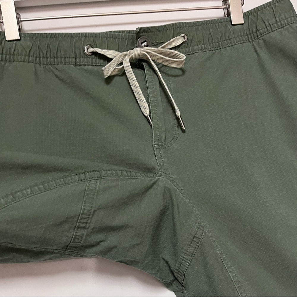 Vuori Mens Ripstop Pant SZ L Outdoor Gorpcore Oregano Army Green Hiking Climbing - Picture 7 of 16